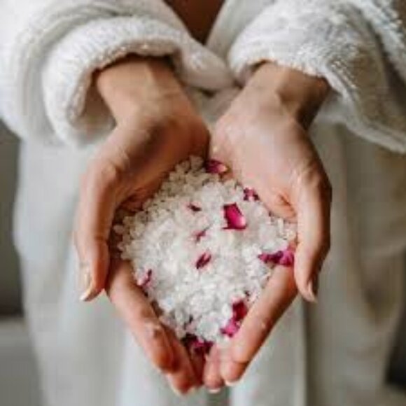 BUY NOW- Miss Dior Infused Bath Salts- 4oz - Picture 2 of 9